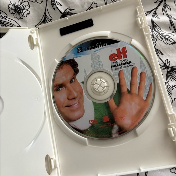 Elf Two Disc DVD Set - Picture 4 of 4